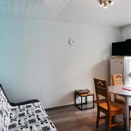 Apartment Rue Du